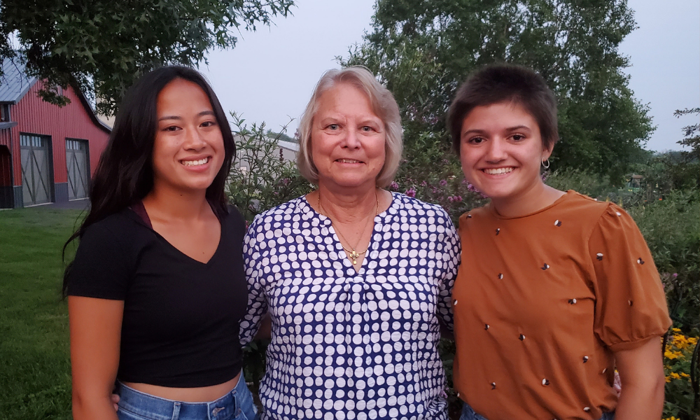 Volunteer Spotlight – Janet, Ella, and Gini